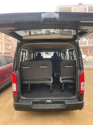 Toyota hiace 2016 image 4