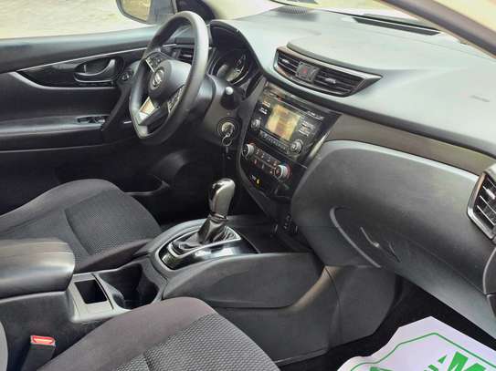 Nissan Qashqai AWD 2017 image 5