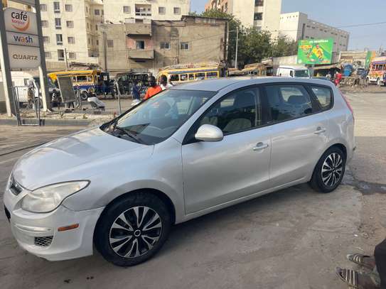 Hyundai Elantra 2012 image 3