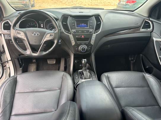 HYUNDAI SANTAFÉ 2017 image 12