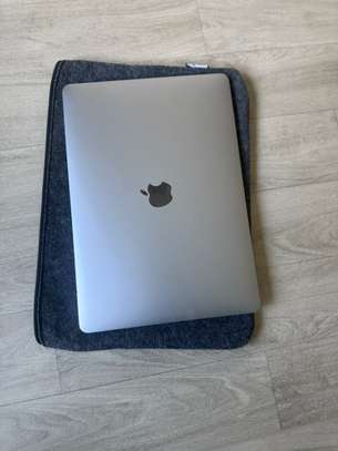 MacBook Air M1 2020 image 1