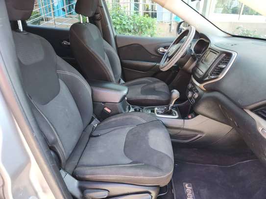 Jeep Cherokee 2015 image 7