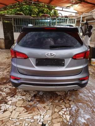 Hyundai SANTAFE 2016 image 7