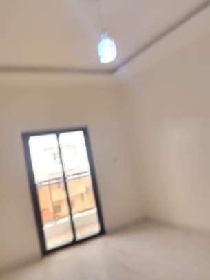 Grand appartement neuf a Keur Massar image 10