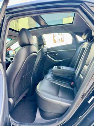 Hyundai elantra GT image 4