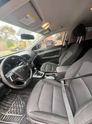 HYUNDAI ELANTRA 2017 image 8