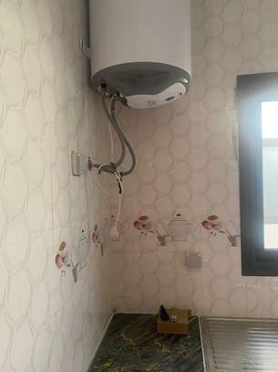 Appartement F4 à louer à la Cité CPI image 6