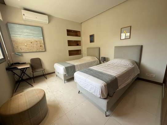 Fenêtre Mermoz corniche 3 chambres meubler à louer image 14