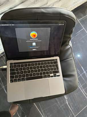 MacBook Pro M1 image 3