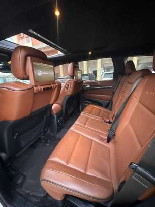 JEPP GRAND CHEROKEE SUMMIT ANNÉE 2017 image 4