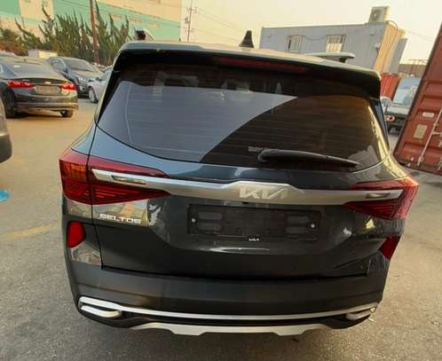 Kia Seltos 2023 essence  full options image 13