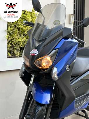 Yamaha Xmax (Phase 3), Venant avec ses papiers image 8