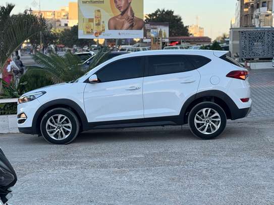Hyundai Tucson image 3