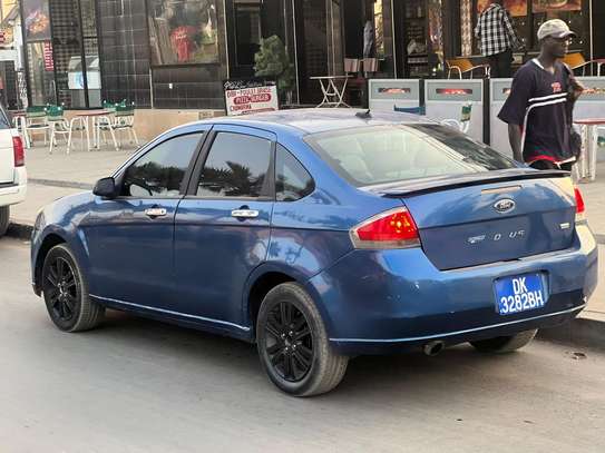 FORD FOCUS 2011 image 6