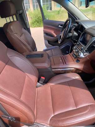 Chevrolet  suburban LTZ 2015 image 7