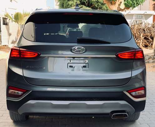 HYUNDAI SANTAFEE 2019 image 8