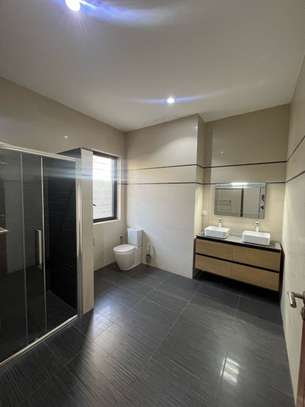 3 Chambres à louer au point E image 15