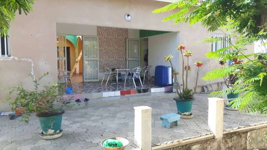 Grande villa a vendre a Popenguine image 13