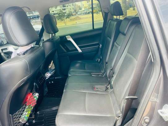 TOYOTA LAND CRUISER 2019 image 7
