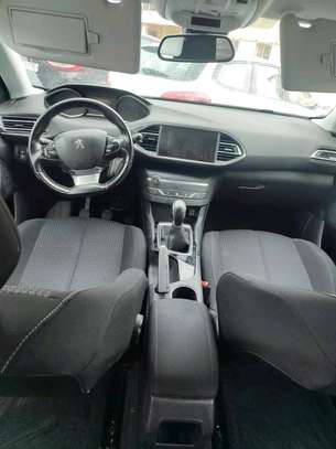 Peugeot 308  2018 image 8