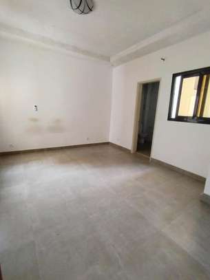 APPARTEMENT F3 À LOUER À NGOR ALMADIES image 6