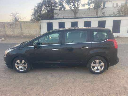 Peugeot 5008 diesel 7 place image 2