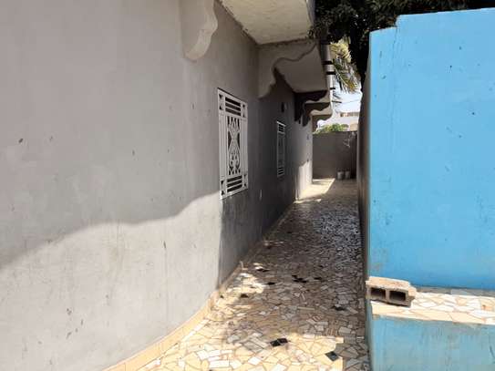 MAISON  A BAMBILOR surface totale 510 m2 image 4