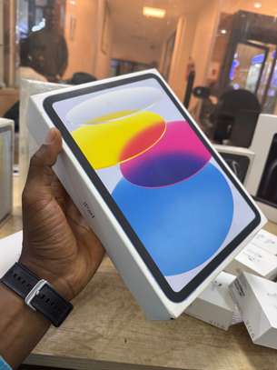 Macbook Pro M5 1To Ram16 - Ipad Pro M5 - Ipad 11e Cellulaire image 5