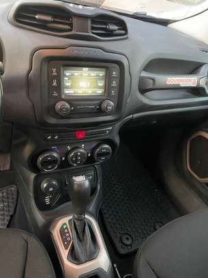 Jeep Renegade 2016 image 5