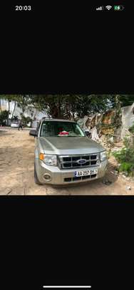 Ford escape propre image 2