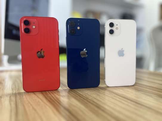 IPhone 12 / 128Go image 1