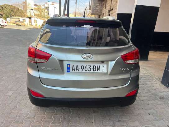 Hyundai Tucson 2012 image 2