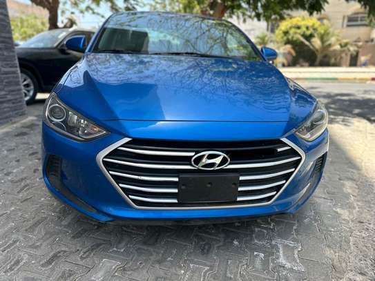 Hyundai Elantra Manuelle Essence image 3
