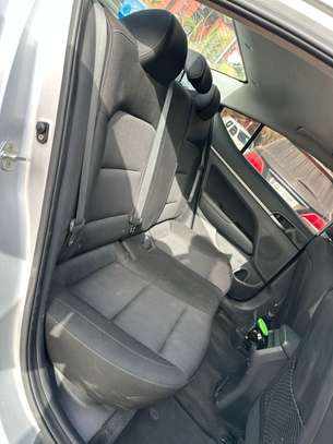 Hyundai elantra image 8