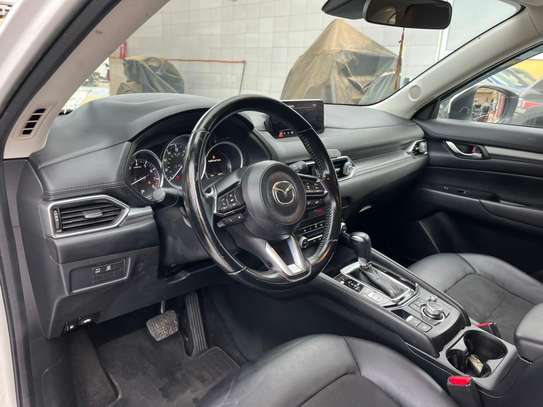 Mazda CX-5 SUV blanc feux LED jantes noires image 11