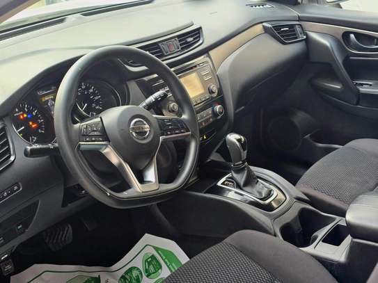 Nissan Qashqai AWD 2017 image 4