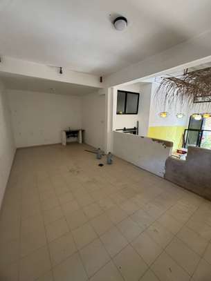 À LOUER – MAGASIN AUX MAMELLES (CORNICHE OUEST) image 5