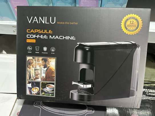 Machine à café capsules 1400W compacte noir image 1