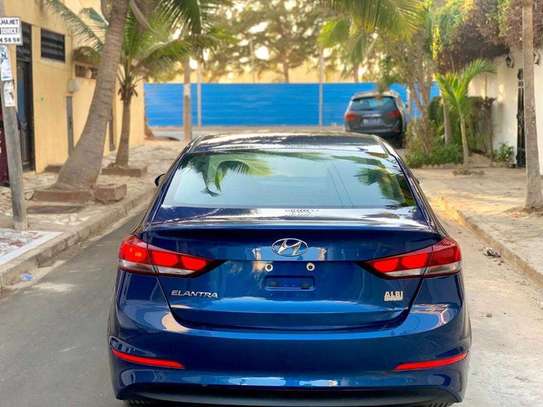 Hyundai Elantra  2017 image 6