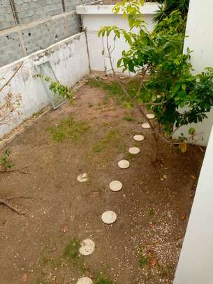 Belle villa à louer aux Almadies image 10