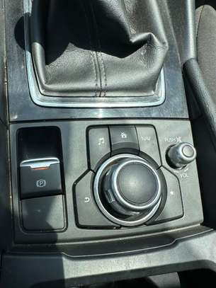 MAZDA 3 2017 image 13
