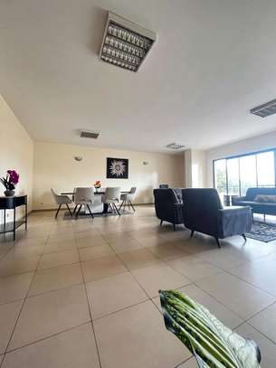 APPARTEMENT F4 HAUT STANDING MEUBLÉ image 2