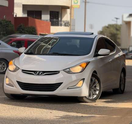 Hyundai Elantra clean image 1
