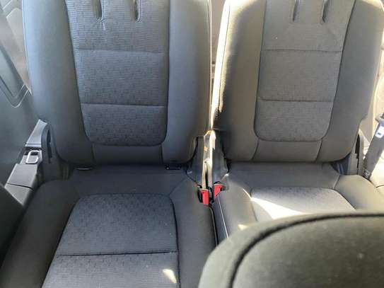 Ford Explorer XLT --7 places --4WD image 4