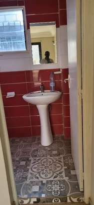 Appartement à louer à Sacré Cœur 3 image 4