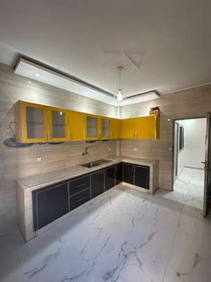 Superbe appartement de type F4 à louer image 4