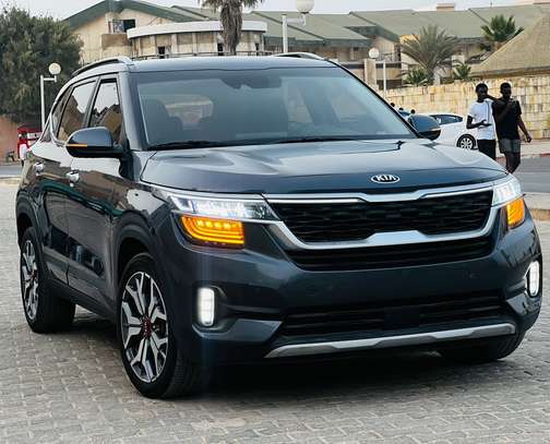 2020 KIA SELTOS image 2