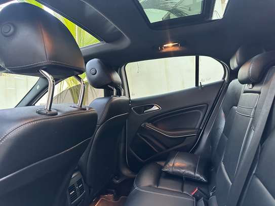 Mercedes GLA 250 image 13