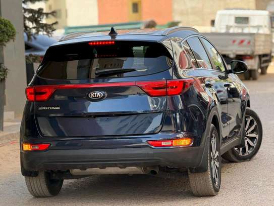 Kia Sportage image 8