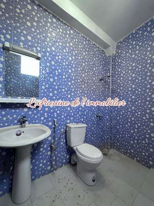 Appartement F3 à louer aux Mamelles image 8
